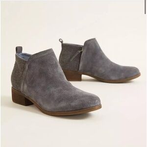 Toms Deia Suede Ankle Booties